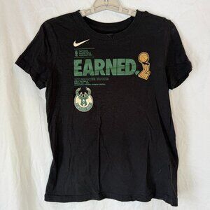 Nike Milwaukee Bucks 2021 NBA Champions "Earned" Edition T-Shirt Women's S Small